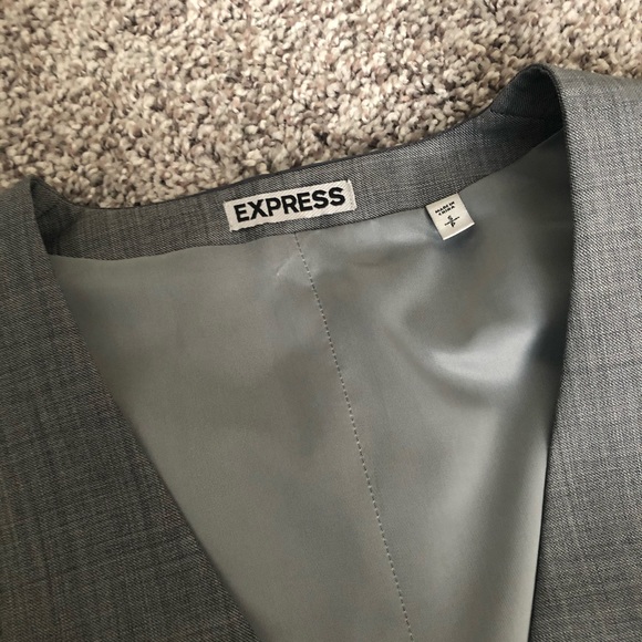 Gray Suit Vest - Picture 2 of 3